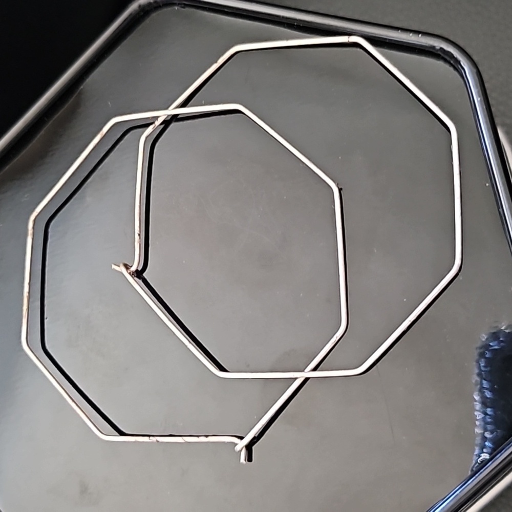 Hoop earrings - Picture 2 of 2